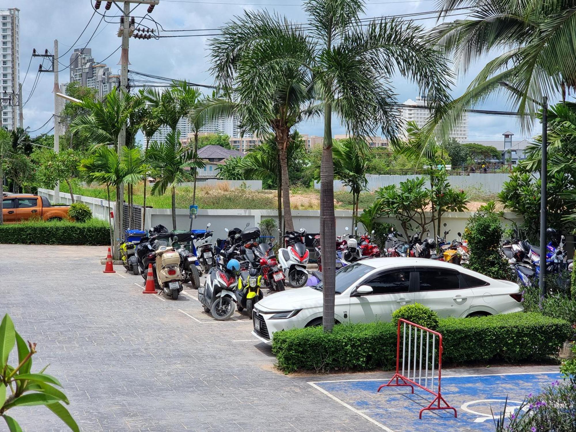 Laguna Beach Condo Resort 3 Maldives Pattaya Pool View ลากูน่า บีช คอนโด รีสอร์ต 3 พัทยา Jomtien Exterior foto